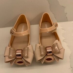 Mini Melisa Beige Shoes sz 7 worn once